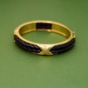 7 inch, Vintage Black Ropes Gold Tone Hinge Bangle, K37